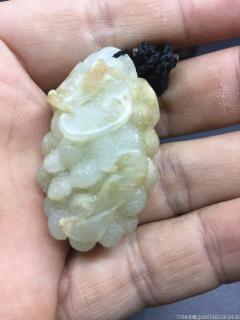 和田青白玉挂件